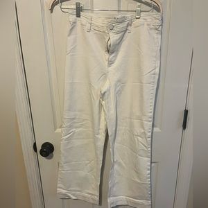 Paige white denim cropped jeans.